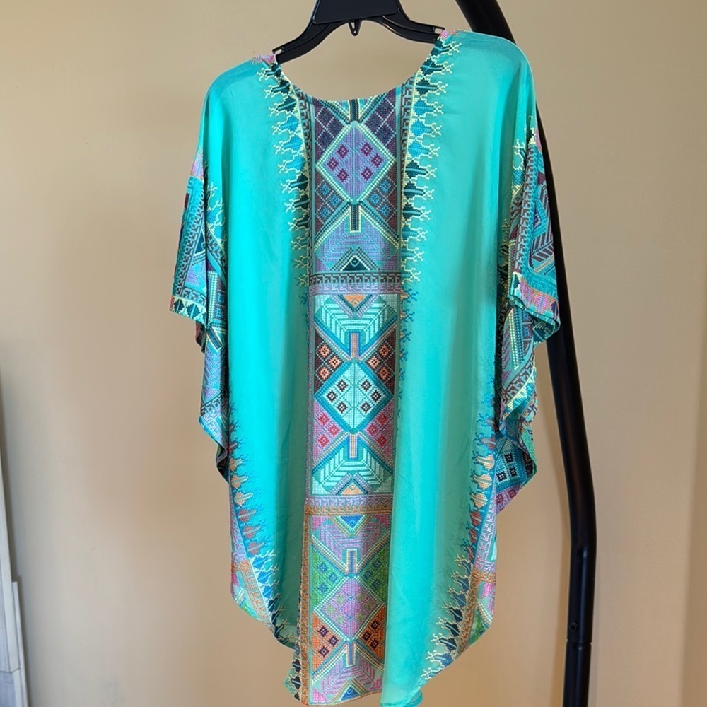 Geometric Tunic Top Colorful - Picture 3 of 5